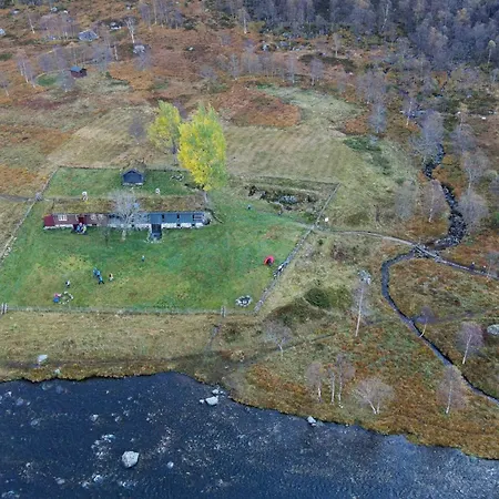 27 Person In Dyrdal-by Traum Frafjord